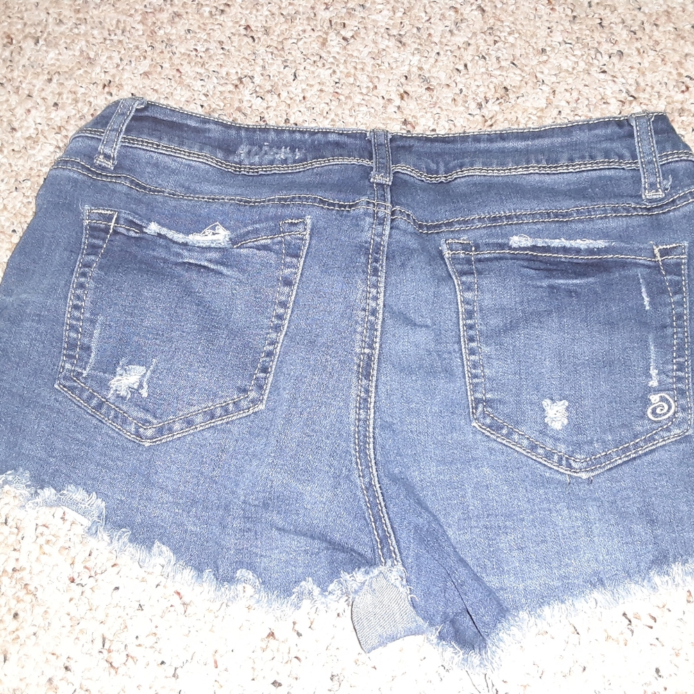 Shorts - Picture 2 of 2
